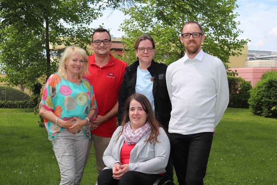 Gruppenbild ZBVP 2016  v.l.n.r.: Karin Knoll (ZBVP-Stv.), Wolfgang Krennbauer (ZBVP), Jacqueline Macho (BVP-Stv. beim Amt), Christina Nösterer (vorne mitte, ehem. ZBVP), Leopold Fichtinger (BVP-Stv. beim Amt)