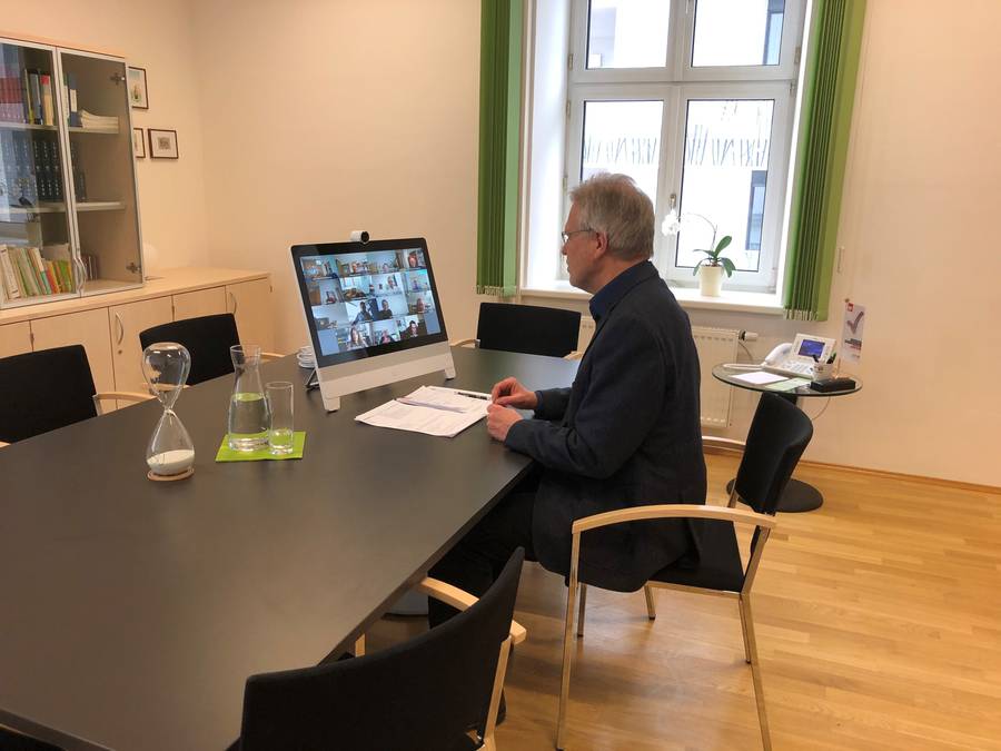 Foto LPA Obmann Dr. Peter Csar in der Videokonferenz der ZBVP